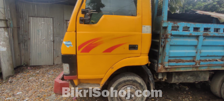 TATA 407
